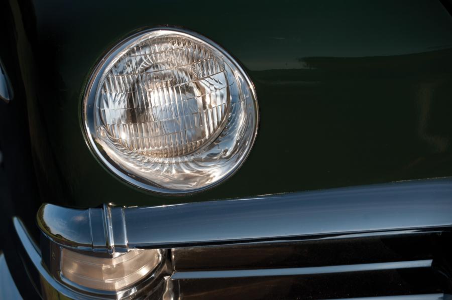  Lincoln Cosmopolitan Convertible 1951 года  (фото 24 из 39)